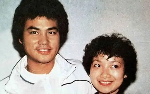 任达华|著名演员任达华：因爱不要孩子，50岁看到女儿时热泪盈眶