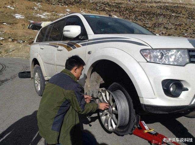 古镇|川藏线上有很多废弃的车，为什么没有人敢拖走，是有什么套路吗？