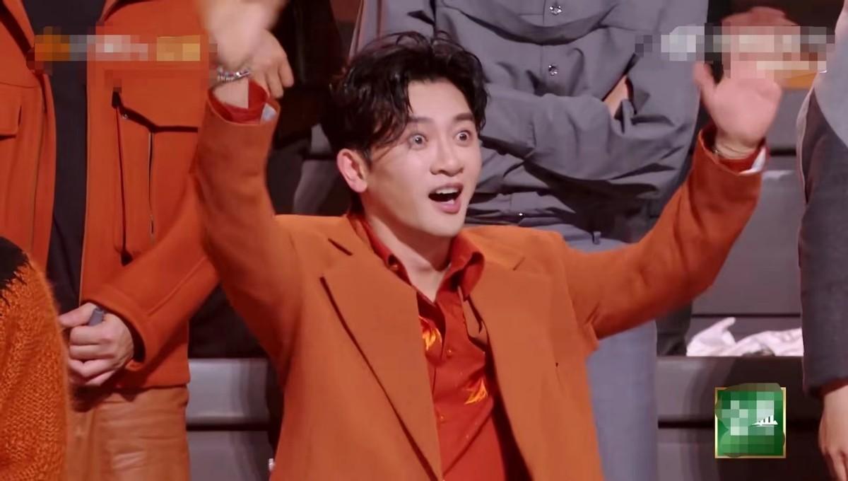 赵文卓|赵文卓重回《披哥2》舞台，耍火刀看呆苏有朋，真功夫燃爆全场