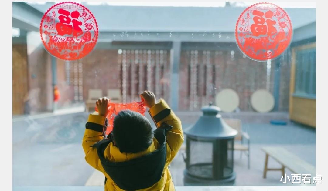 明亮了很多！被网友嘲笑的132万红砖房改造完成，老爷爷搬进去了