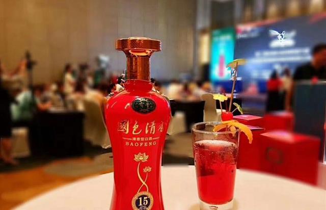 潜台词|陪领导喝酒,3句“潜台词”很关键,听不懂,得罪领导吃大亏