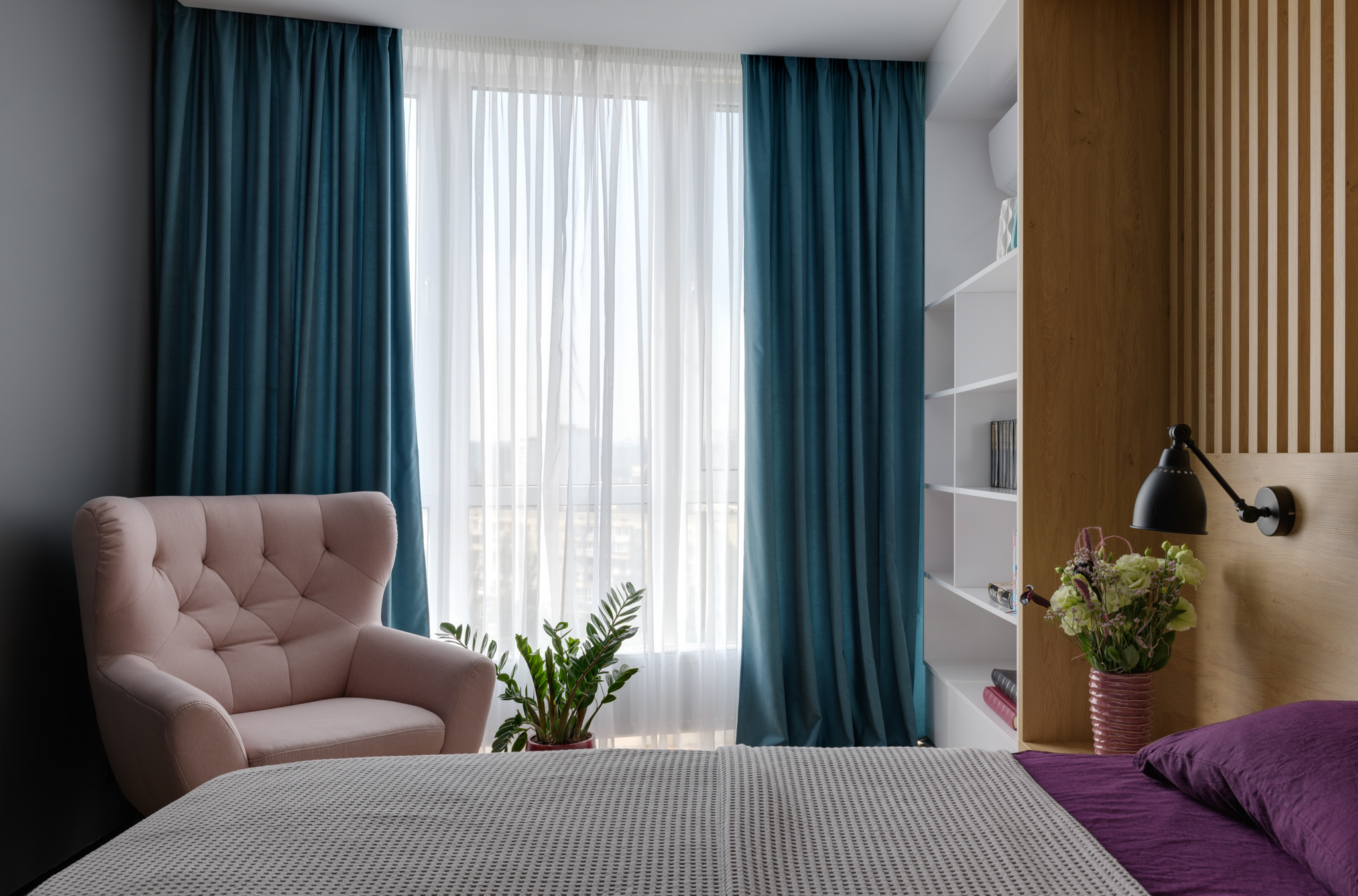 77平米的现代风二居室,装修设计超凡脱俗,温馨舒适