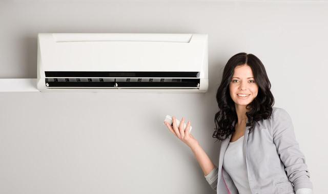 空调|空调不制热宝妈找人维修,一看操作不淡定了:花300块买个教训?