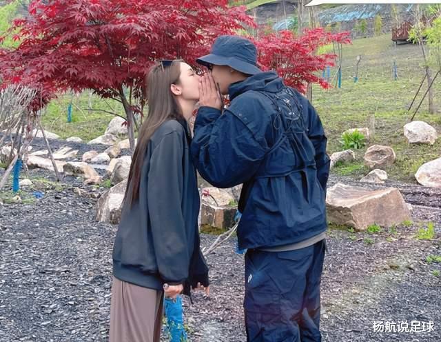网红天佑全家自驾游西藏,两天返程,花费将近30万,粉丝:潇洒