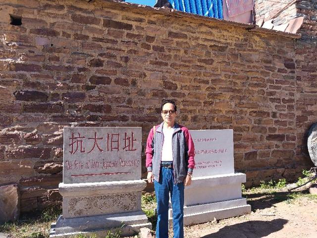 交通法规 清晨爱车准备出发