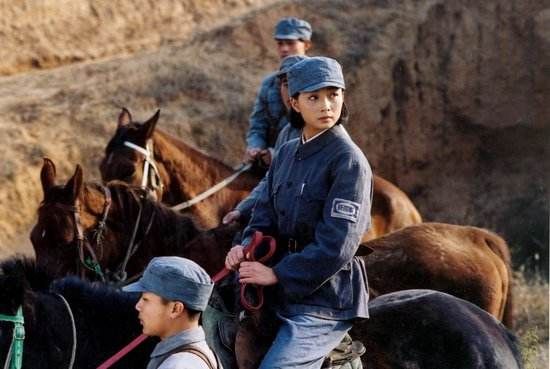 殷桃|“大满贯视后”殷桃：一出道就遇贵人，如今41岁有望再夺奖项