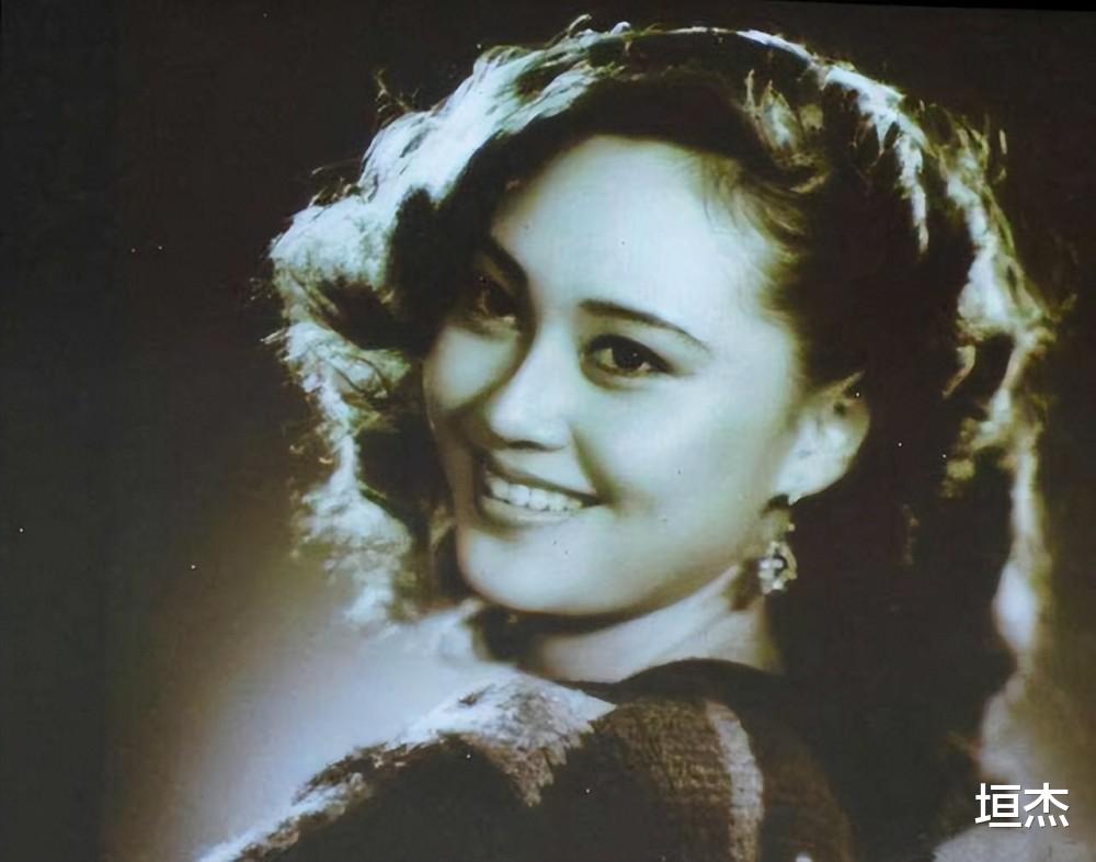 周洁|内娱实至名归的5位“人间富贵花”:出自富贵家庭、气质都不寻常