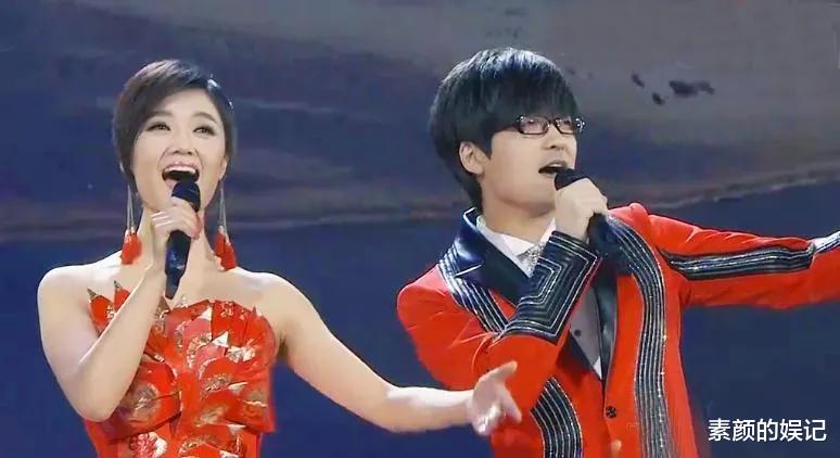 王小玮|王小玮晒饺子,刻意把婚纱照打马赛克,疑对王小海彻底失望不复合