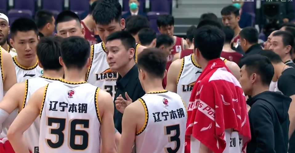 辽宁男篮|杨鸣镇不住了？同心同德太难，辽篮恐怕进入了各为其主的阶段