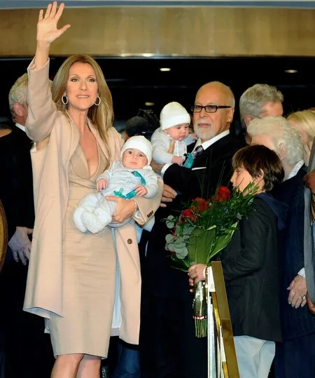 李嘉欣|54岁天后席琳迪翁病重瘫痪，暴瘦成皮包骨，本尊回应：一切都好