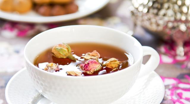 高校 40岁宝妈皮肤水润似少女，自述：常饮4款“美容水”，你也可以