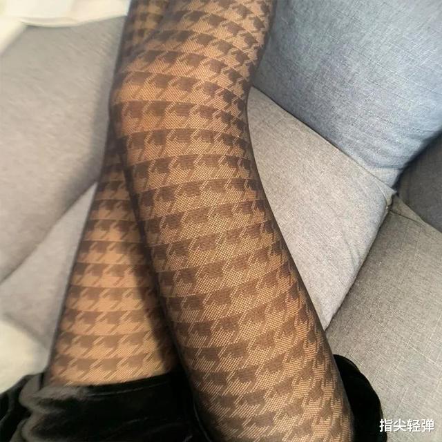 杨幂|杨幂这身材和颜值真的绝了，真的是人间尤物，漂亮姐姐谁能不爱呢