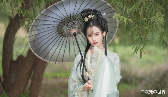 带货|出身医药世家,因一张cos照被封为汉服女神,如今一年带货百万