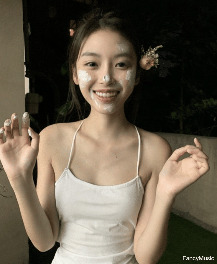 卡琳娜|老婆又美又帅也出轨？男网红仲尼被曝出轨，妻子是漫圈颜值顶流