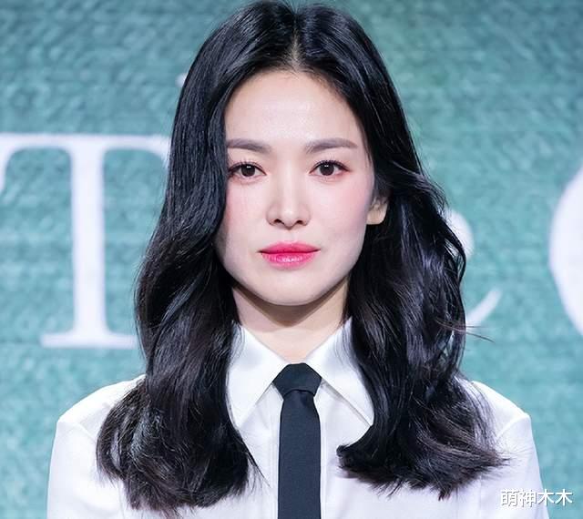 宋仲基|宋仲基女友小腹凸起疑怀孕,被偶遇去妇产科,经纪公司回应打太极