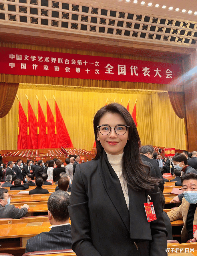 求佛|娱乐圈再现新离婚瓜！网曝男方出轨有娃，刘涛久未与老公互动躺枪