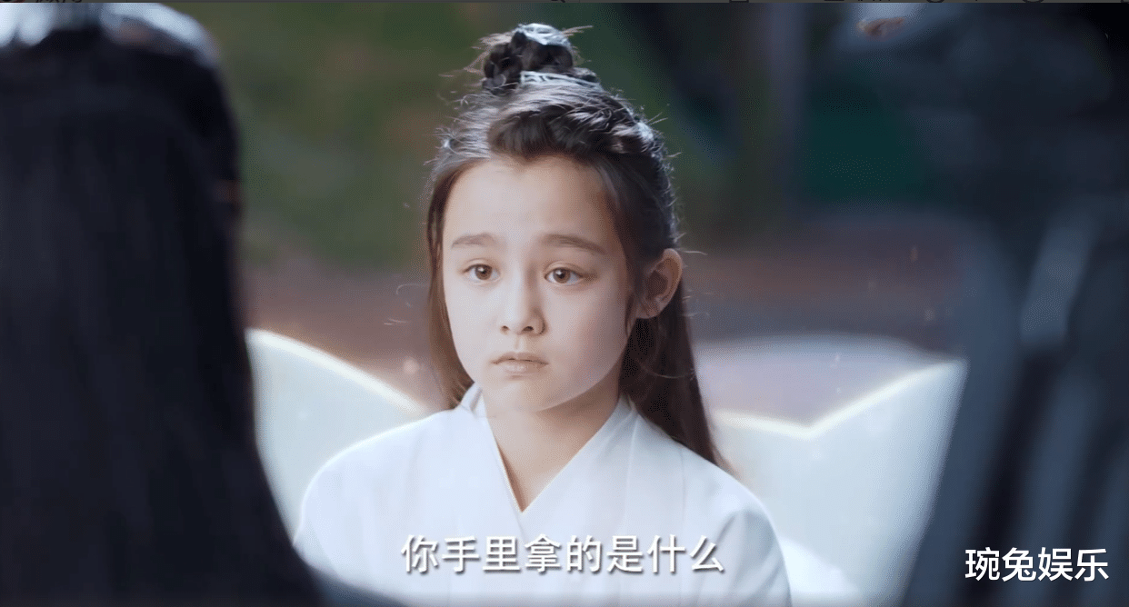 克里斯蒂娜|克里斯蒂娜才12岁，《驭鲛记》中一分两角，将小阿纪小云禾演活了