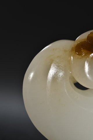 |和田玉如意形把玩件