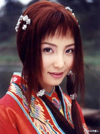 郝蕾|谁丑谁尴尬！当整容脸与天然脸一起演戏，差距一目了然