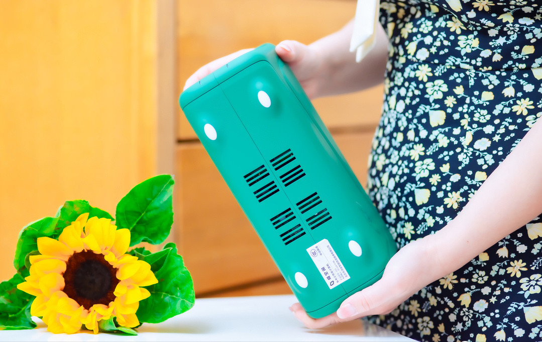 斗鱼|小姐姐可以轻松掌握的NAS！极空间Z2S，0基础入门的家庭影音+数据中心！