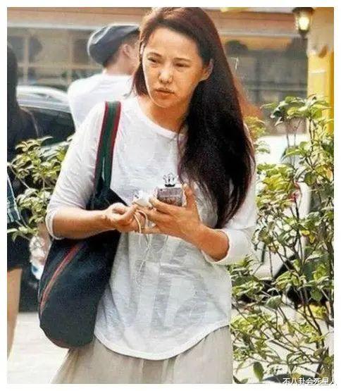 明星素颜|18位中老年女星素颜照曝光，谁冻龄谁老了一目了然