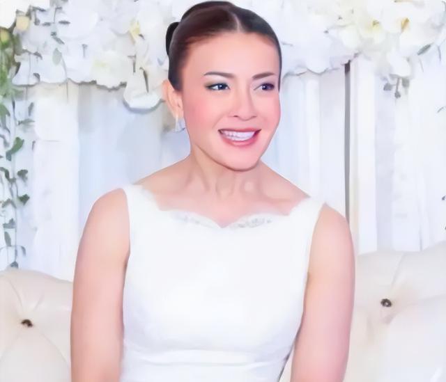 诗妮娜|诗妮娜“沾光储妃”落入下风,难以争宠苏提达,隐退公务庆典活动