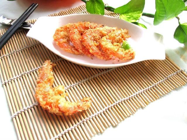 香酥虾外酥里嫩，口感极好