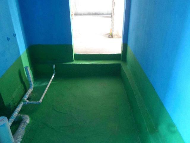 做了防水的墙面上不能直接贴瓷砖,用这两套方案才更牢固