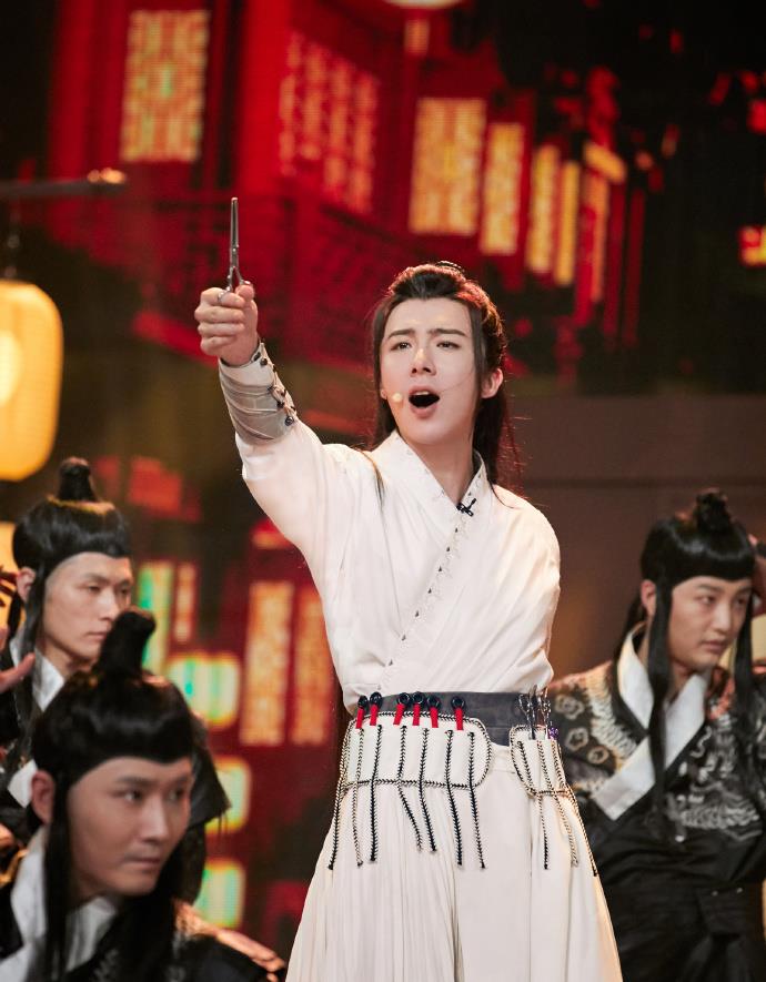 王一博|6.12综：叶倩文 周雨彤 韩东君 刘宇宁 龚俊 白鹿 郑业成 王一博 刘雨昕