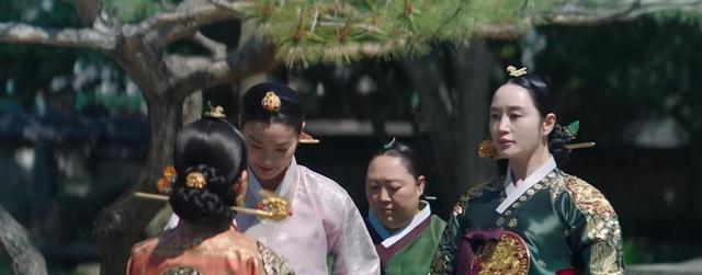 林志玲|最火韩剧《王后伞下》这个王后太个性了，竟敢挑战婆婆的权威