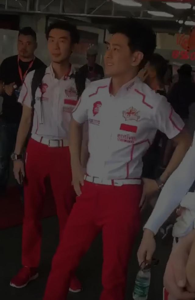 杨幂|陈若仪带儿子玩卡丁车，佩戴百万名表，儿子有点爸爸林志颖的风采