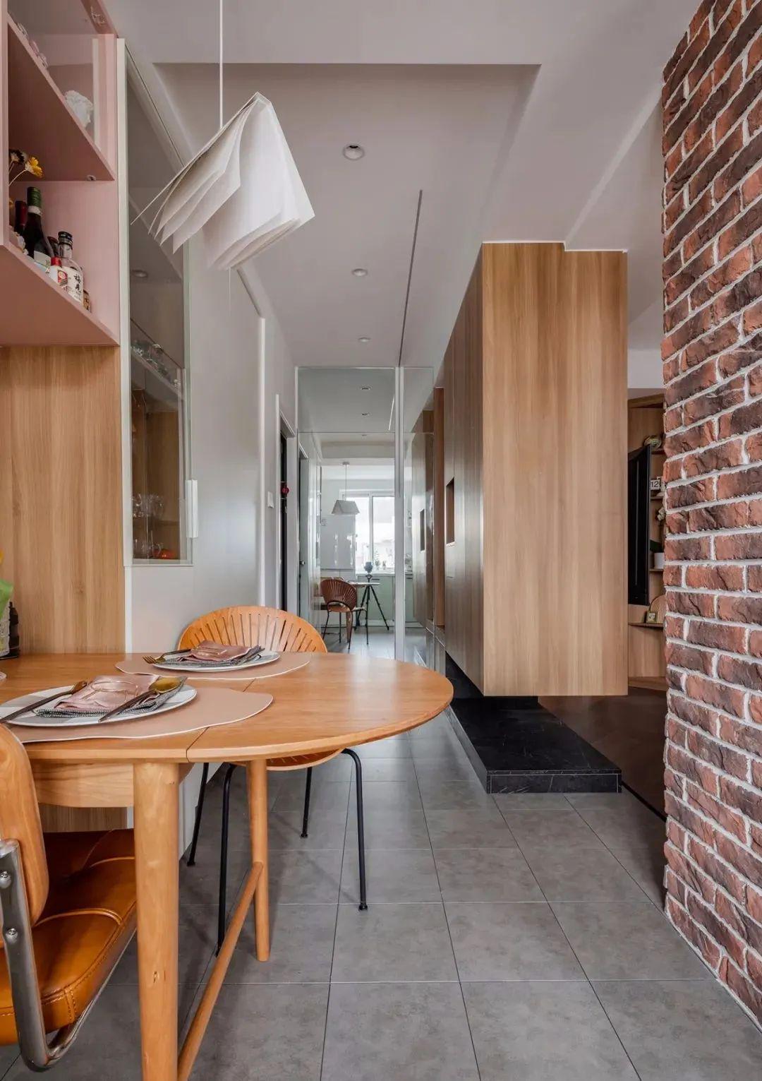 56平高难小户型也可以美好生活，一进门就被迷住了！