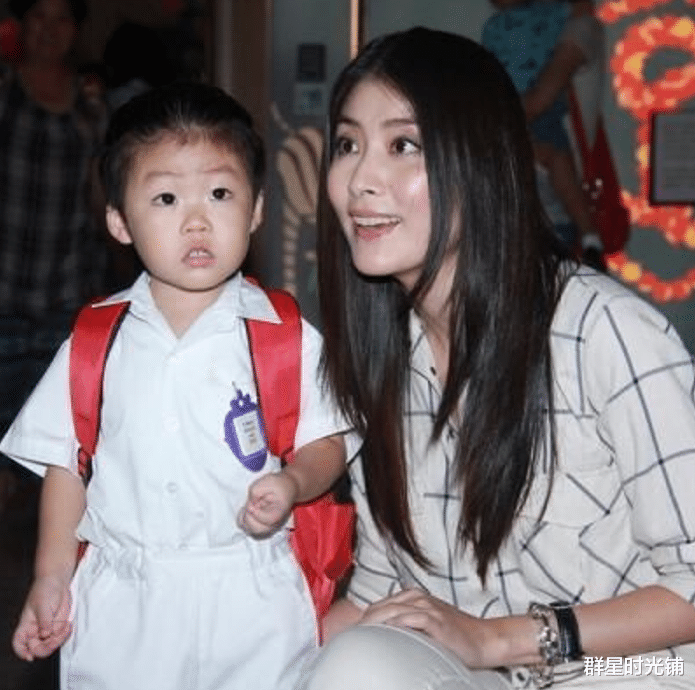 陈慧琳|“背景显赫”陈慧琳：41岁生2胎，痛失双胞胎女儿成一生的痛