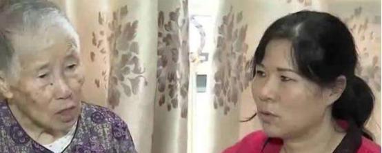 湖南52岁三婚女子啃老24年,没上一天班,94岁母亲帮她洗衣做饭