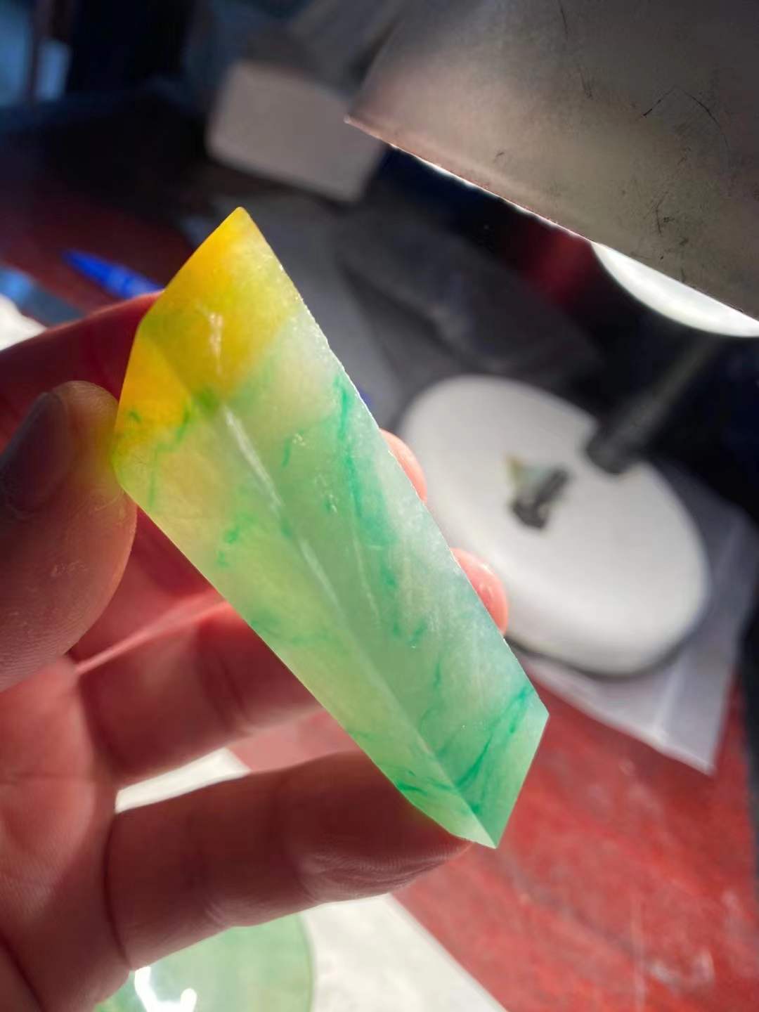 空气刘海 好久不见了这款大马坎飘绿丝的多彩了,这样的颜色就是一见眼前就明亮的感觉