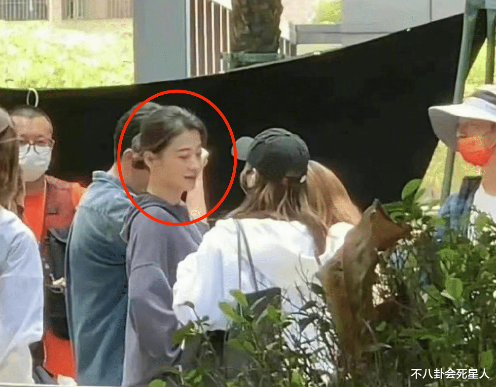 王祖蓝|一天6个大瓜，黄渤道歉，王祖蓝离职，张庭被没收1920万