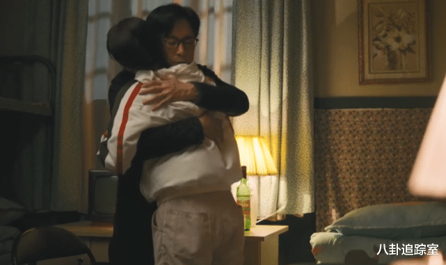 冯化成|《人世间》：王紫身份揭秘，冯化成震惊抑郁求自杀，关系太复杂