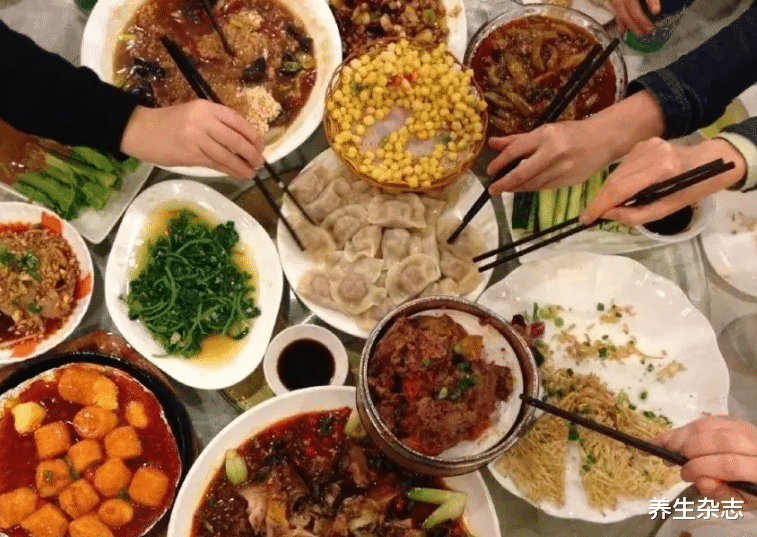 小姐姐|面条是糖尿病“加速剂”？医生直言：不止面条，这3种食物尽量少吃