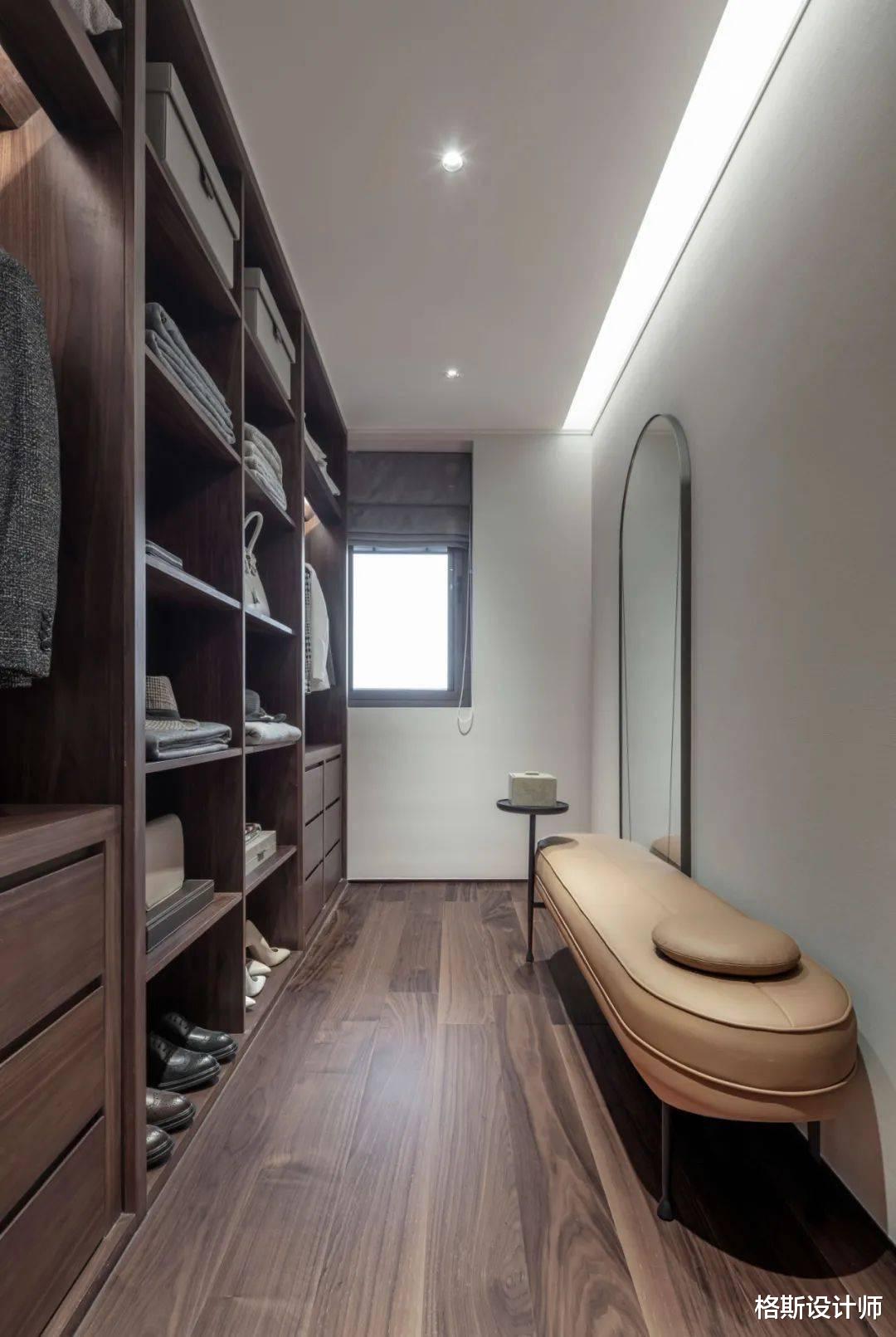 288㎡现代雅奢大平层,拥有270度观景阳台,抬头便是海景