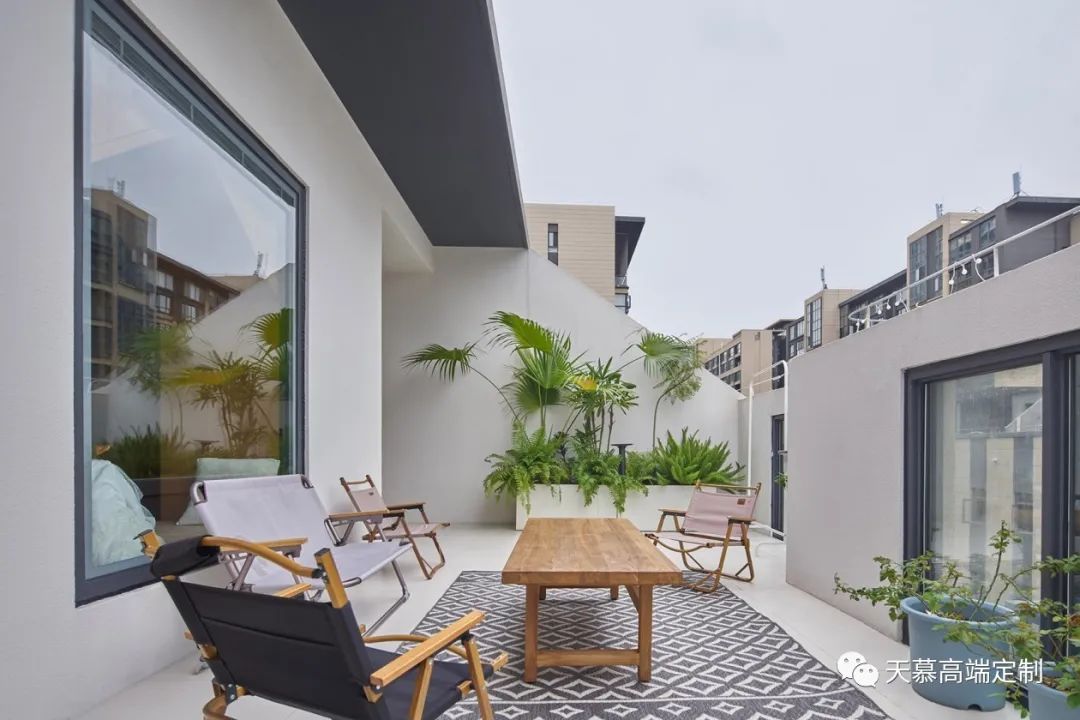 190㎡极简设计，五口之家舒适生活的安乐窝