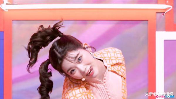 |19岁女团成员“3分39秒表情万变”爆红！13天点阅破330万