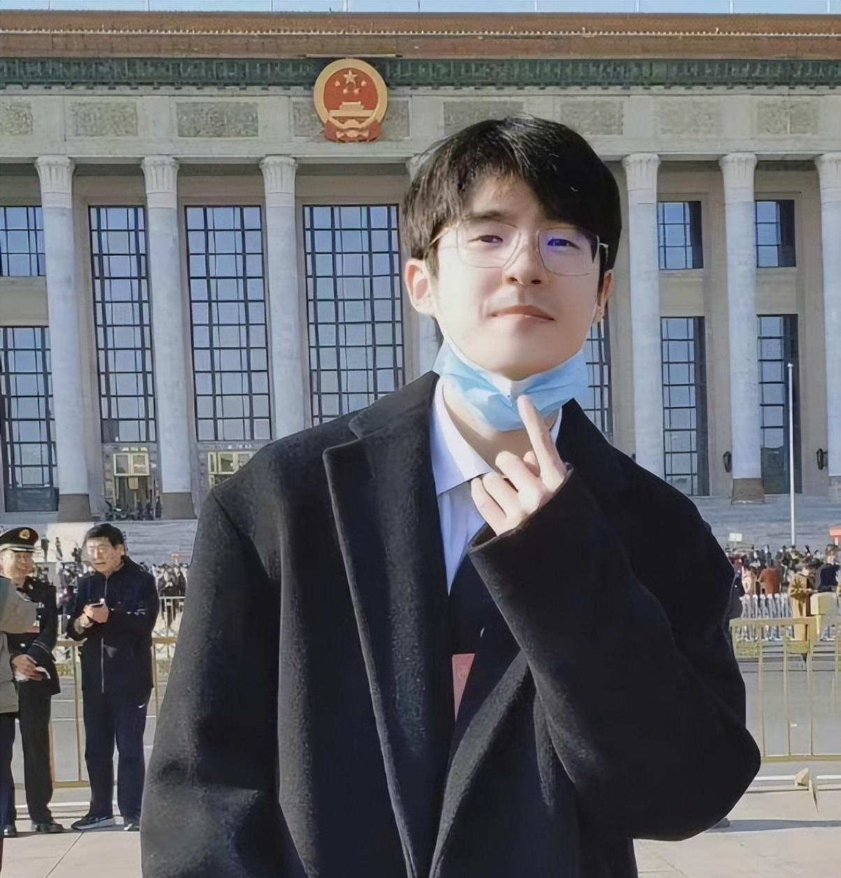 刘昊然|刘昊然恋情曝光，两人疑似已同居两年，果然还是“姐姐香”