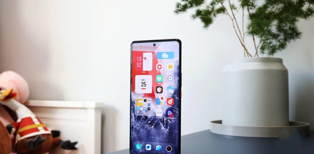 性能第一的4nm旗舰,12+512G达到5899元,口碑依旧完美