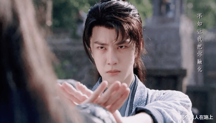 赵丽颖|电视剧《有翡》，蛮喜欢赵丽颖的装束的，裤装很飒真的像侠女