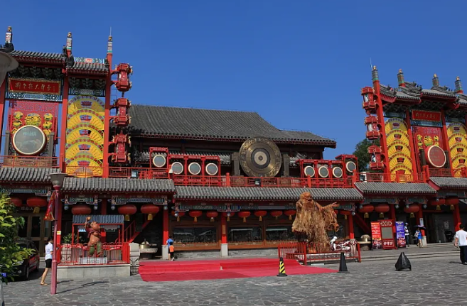 德云社|德云社重启商演，岳云鹏3徒弟专场售票遇冷，1388块票价被称不值