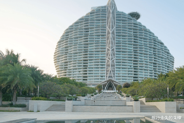 迪拜|我国首家7星级酒店，楼顶设有停机坪，奢华程度不输迪拜