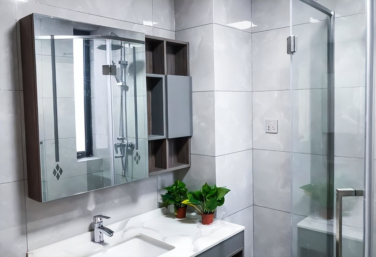 耗时四个月完工，硬装花了15万，家具进场打扫干净就很漂亮