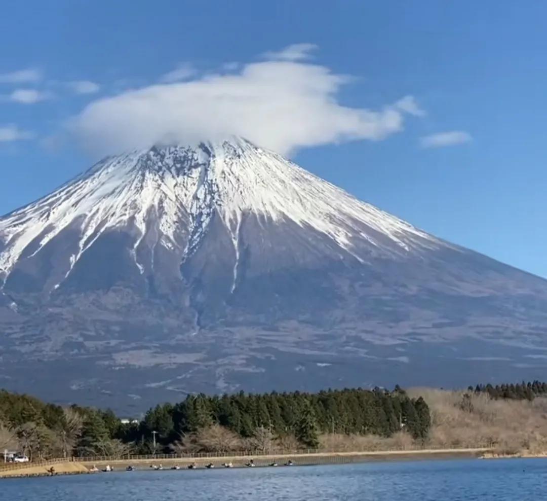富士山|富士山——日本第一高峰，日本民族的象征