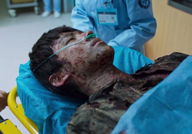 正午阳光|仅播6集拿下热度第一,豆瓣清一色好评,正午阳光又甩出一王炸剧