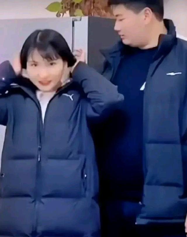 带货|第二个陈亚男?与朱小伟甜蜜合影的女子第二天就直播了,涨粉不少